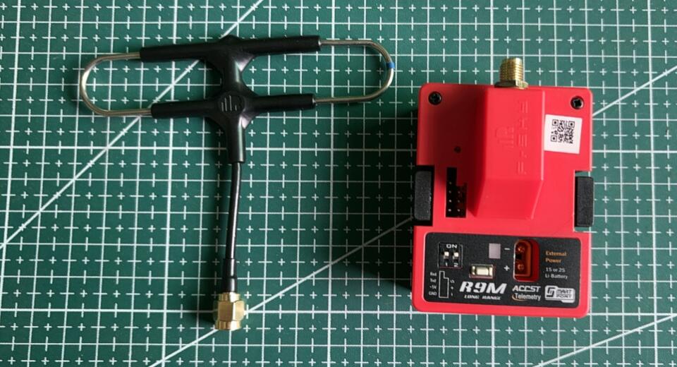 Frsky Receiver Module - FrSky R9M ACCST 900MHz zakres bardzo